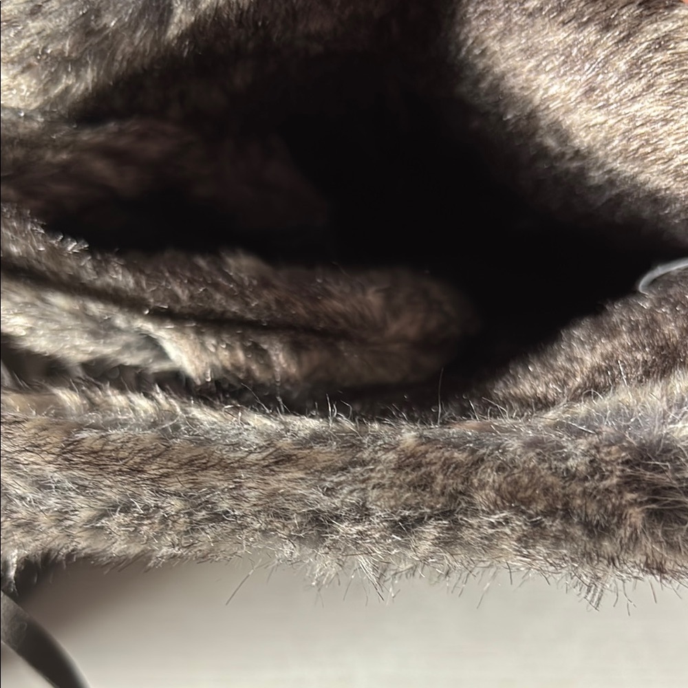 Gray Winter Boots with Furry Lining NWOT - Picture 5 of 10